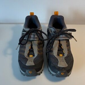 Pearl Izumi Women's Black and Orange Cycling Shoes